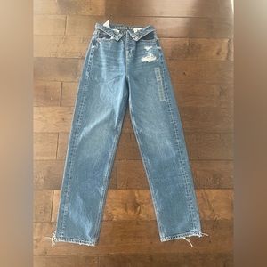 Nwot Woman’s American eagle jeans